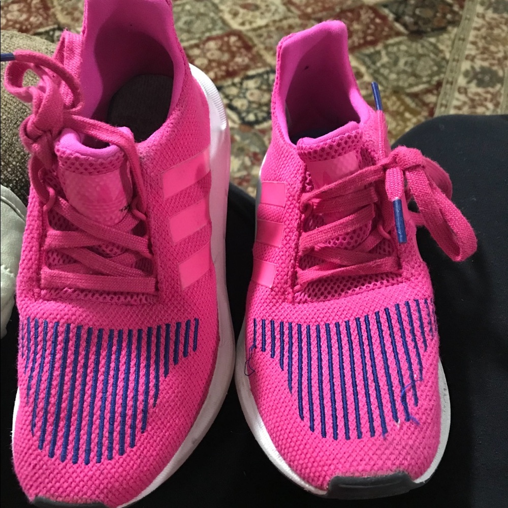 Kids adidas swift run.
